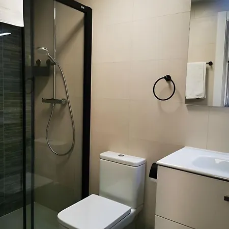 Town Studio Apartment *